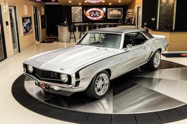 Chevrolet-Camaro-1969-Silver-Black-16