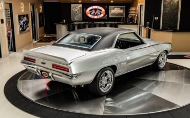 Chevrolet-Camaro-1969-Silver-Black-22
