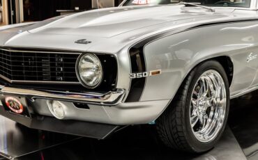 Chevrolet-Camaro-1969-Silver-Black-31