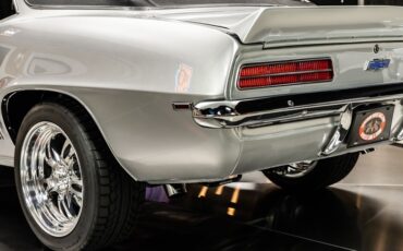 Chevrolet-Camaro-1969-Silver-Black-34