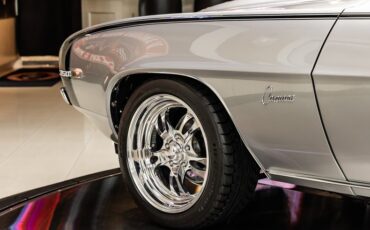 Chevrolet-Camaro-1969-Silver-Black-36