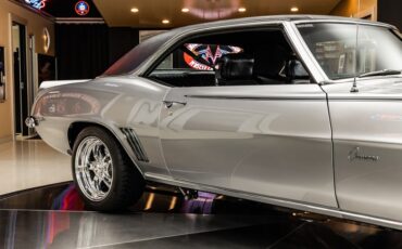Chevrolet-Camaro-1969-Silver-Black-5