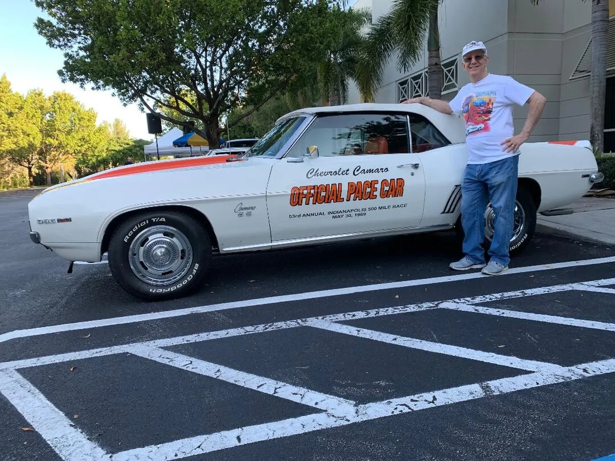 Chevrolet-Camaro-1969-White-Orange-12