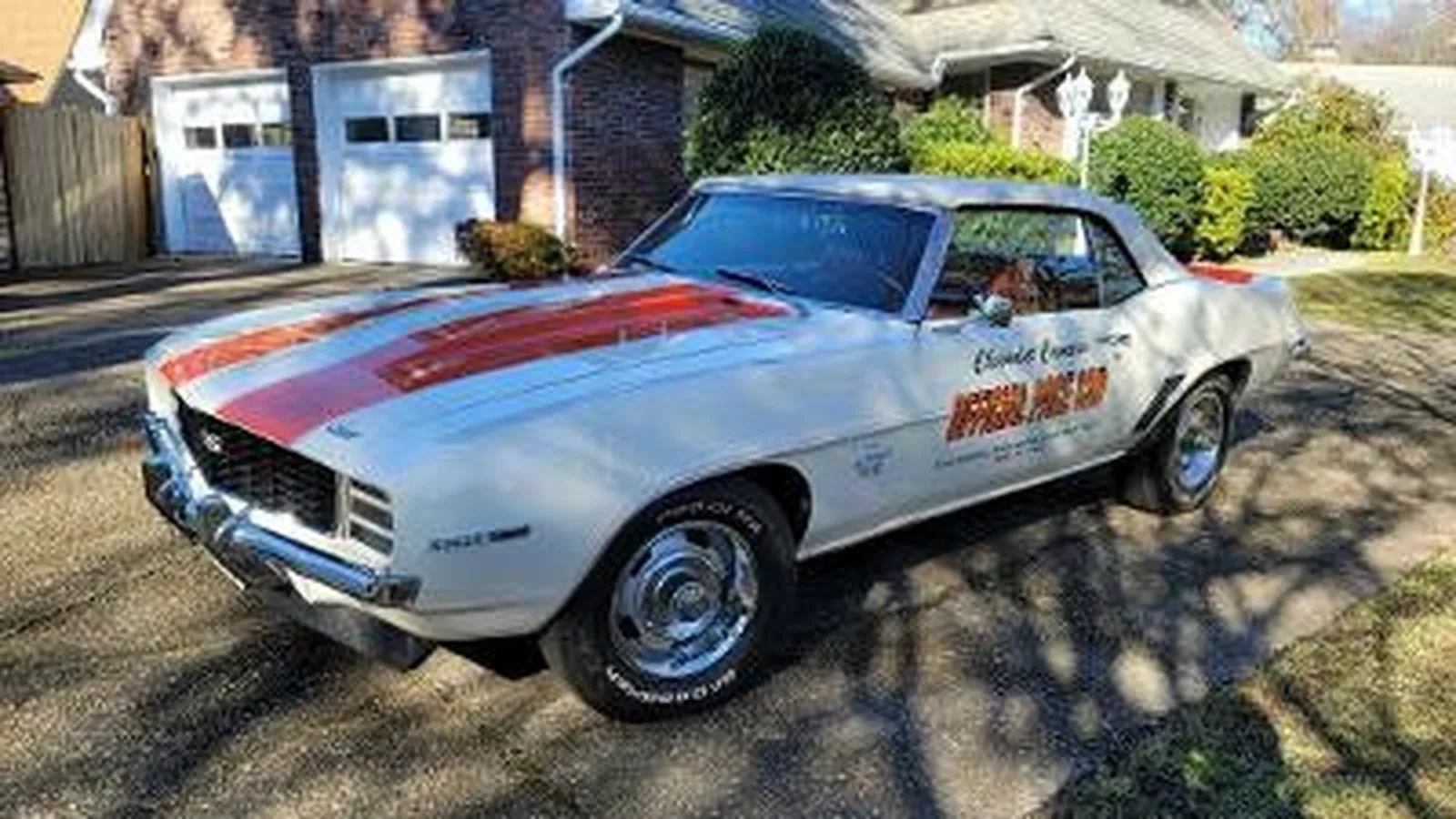 Chevrolet-Camaro-1969-White-Orange-8