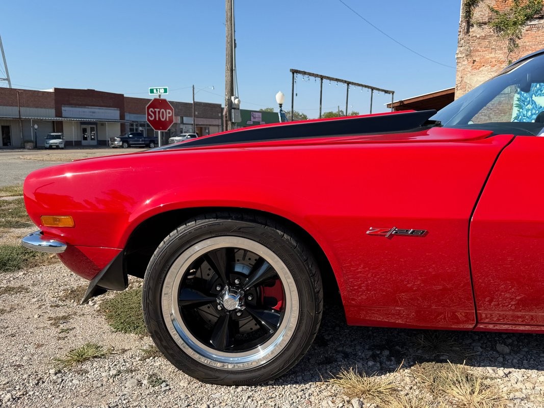 Chevrolet-Camaro-1971-36