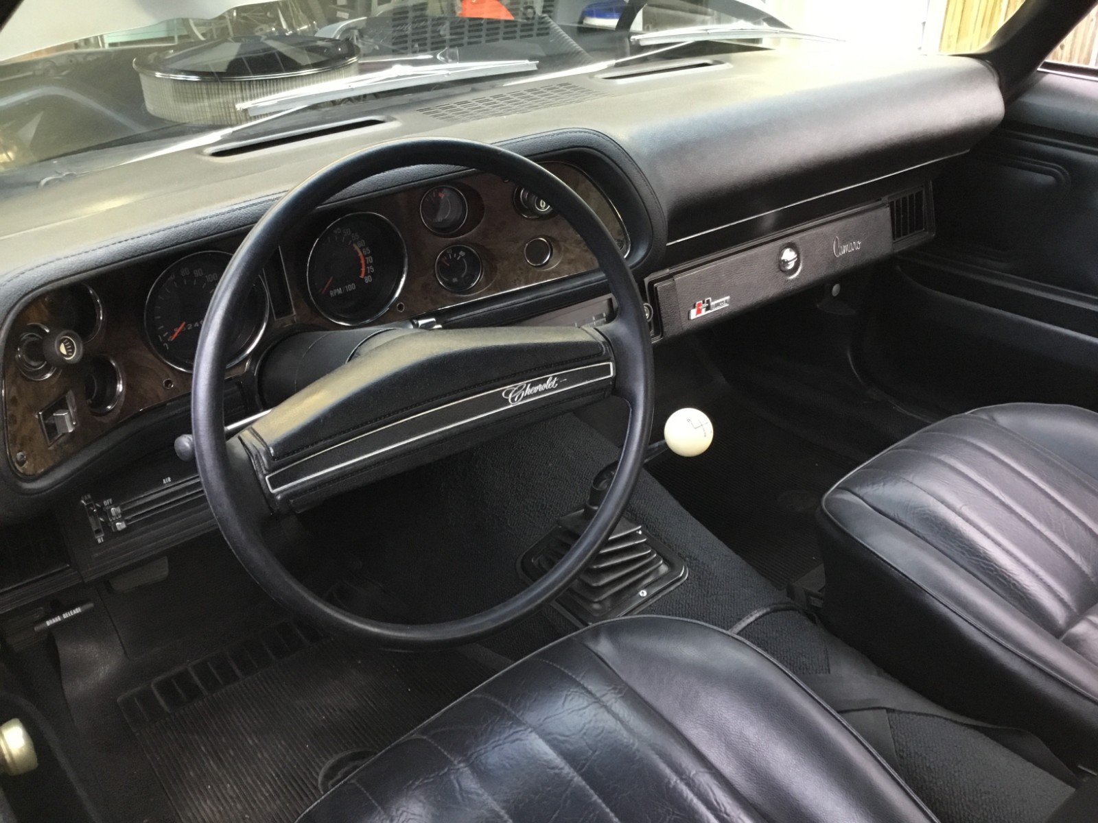 Chevrolet-Camaro-1972-Coupe-11