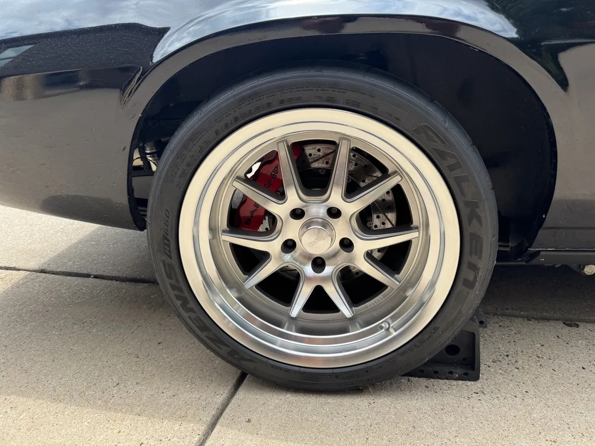 Chevrolet-Camaro-1974-Black-Black-8