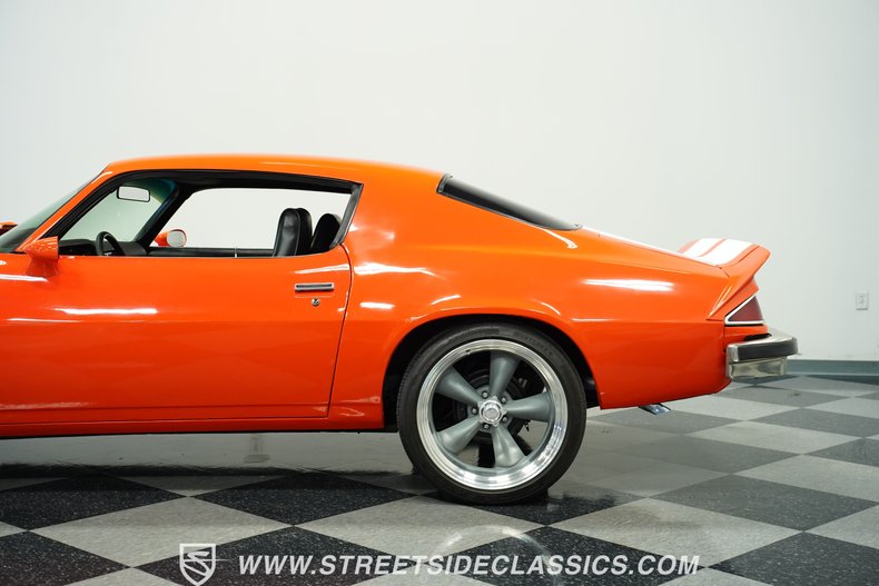 Chevrolet-Camaro-1974-Hugger-Orange-Black-11