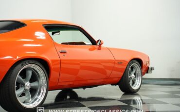 Chevrolet-Camaro-1974-Hugger-Orange-Black-14