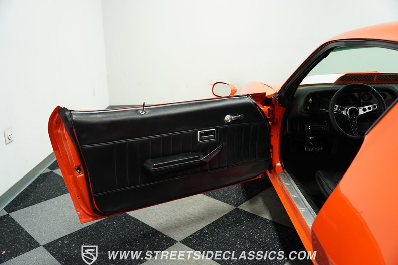 Chevrolet-Camaro-1974-Hugger-Orange-Black-19