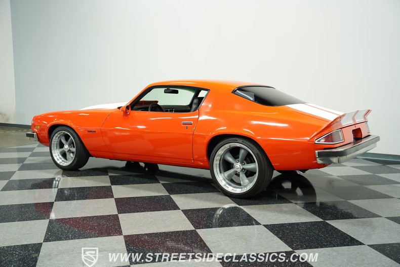 Chevrolet-Camaro-1974-Hugger-Orange-Black-26