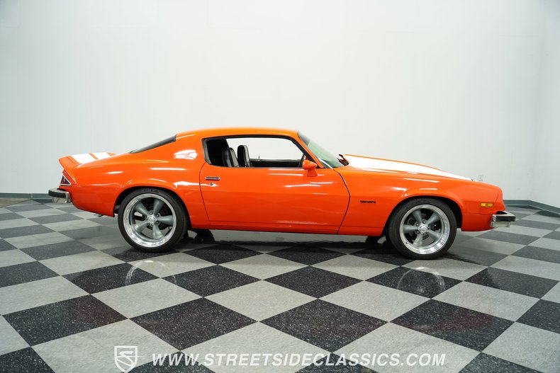 Chevrolet-Camaro-1974-Hugger-Orange-Black-29