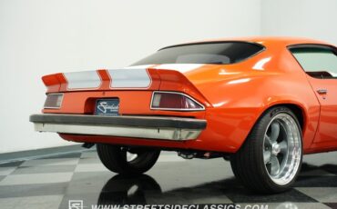 Chevrolet-Camaro-1974-Hugger-Orange-Black-3