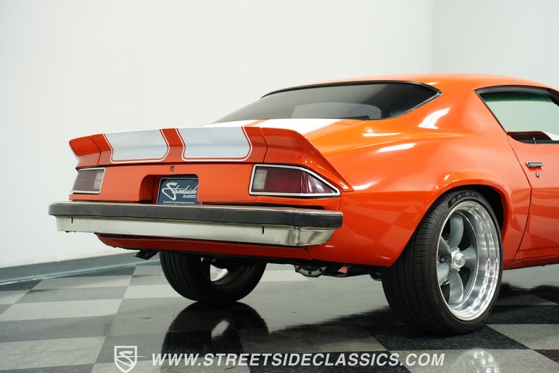 Chevrolet-Camaro-1974-Hugger-Orange-Black-3