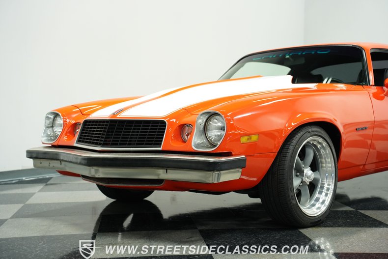 Chevrolet-Camaro-1974-Hugger-Orange-Black-31