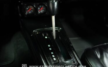 Chevrolet-Camaro-1974-Hugger-Orange-Black-39