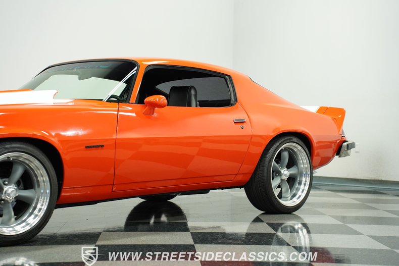 Chevrolet-Camaro-1974-Hugger-Orange-Black-44