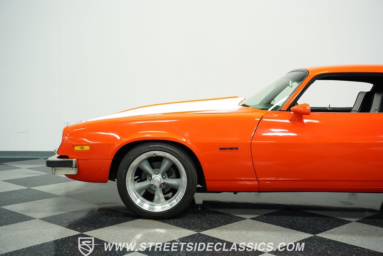 Chevrolet-Camaro-1974-Hugger-Orange-Black-45
