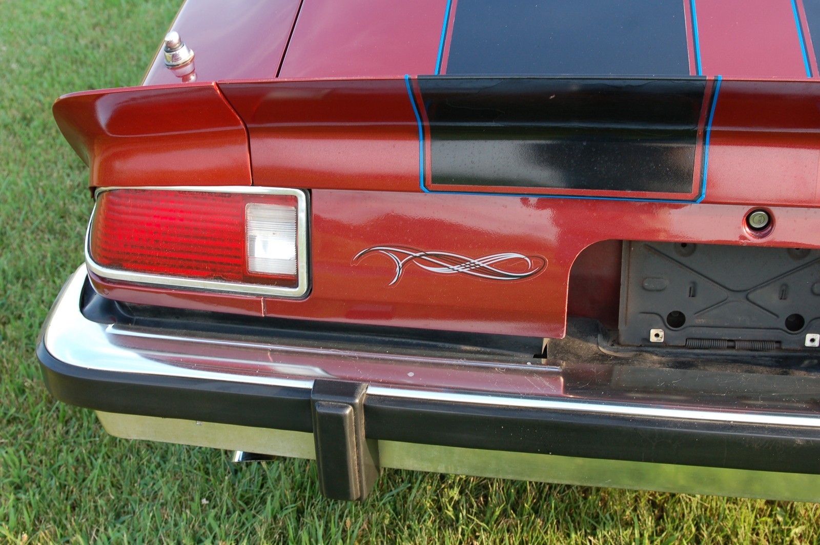 Chevrolet-Camaro-1975-Coupe-23