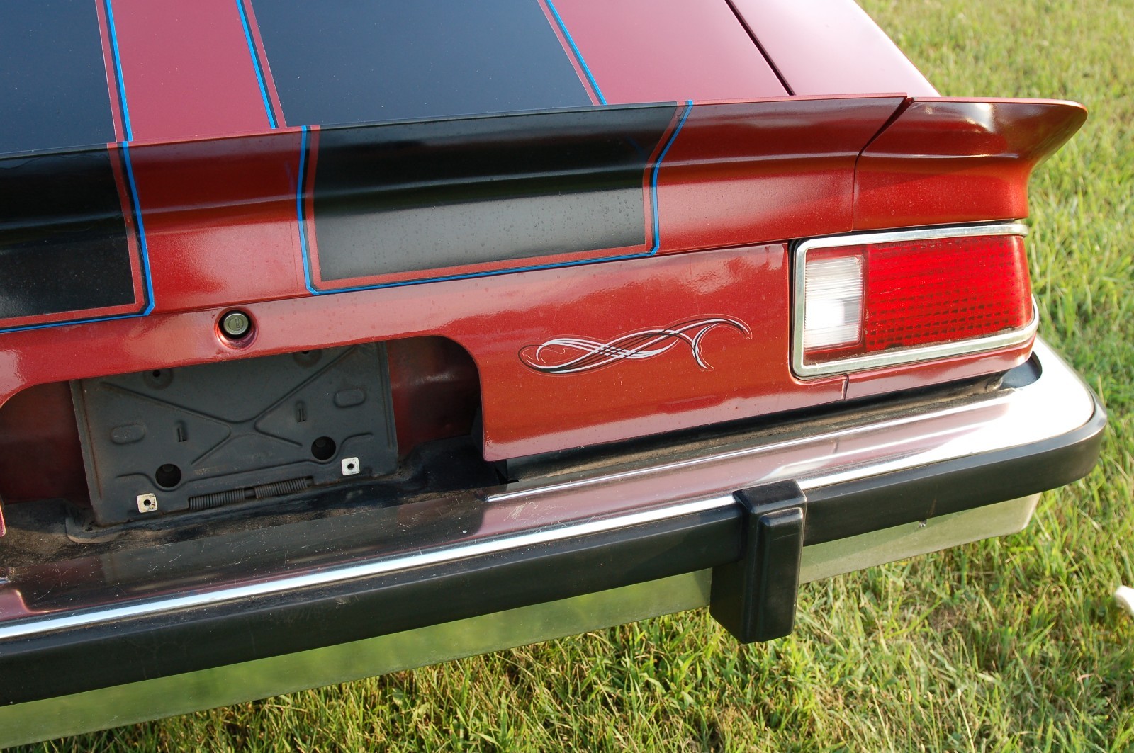 Chevrolet-Camaro-1975-Coupe-25