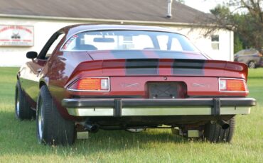 Chevrolet-Camaro-1975-Coupe-7