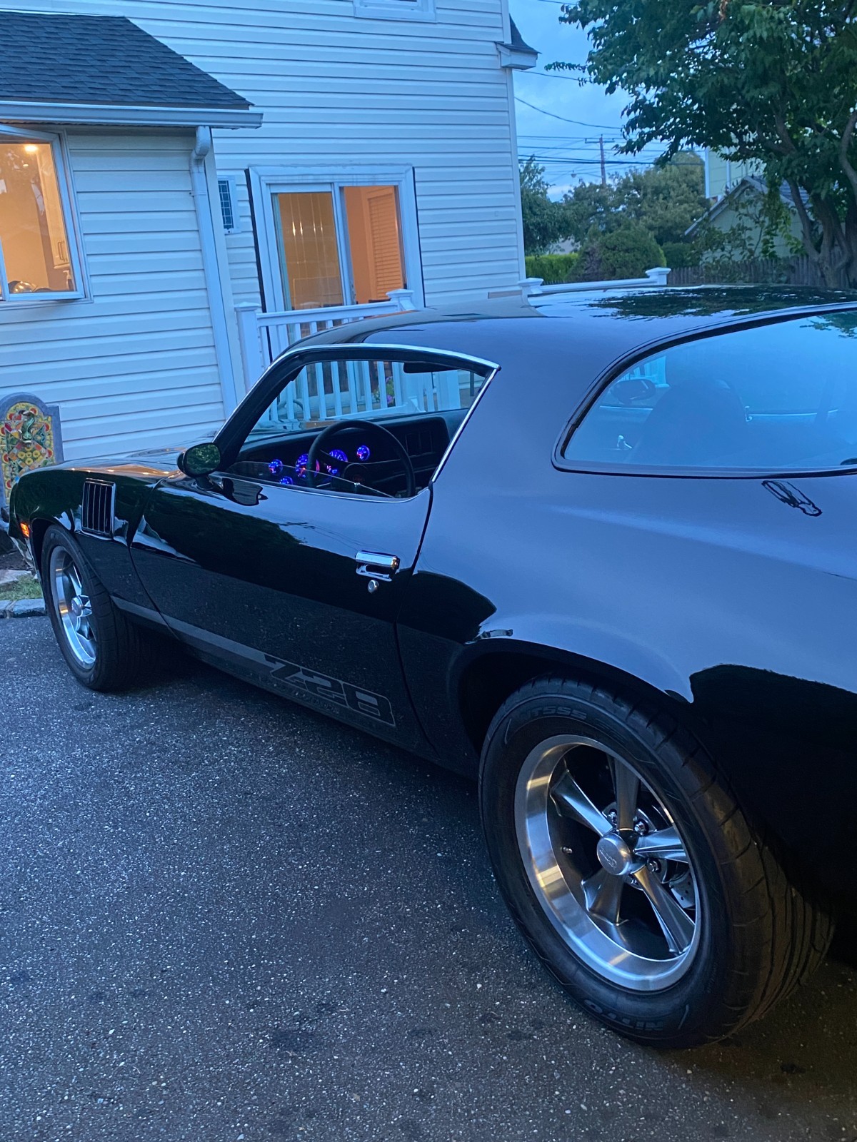 Chevrolet-Camaro-1979-Coupe-16