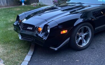 Chevrolet-Camaro-1979-Coupe-17