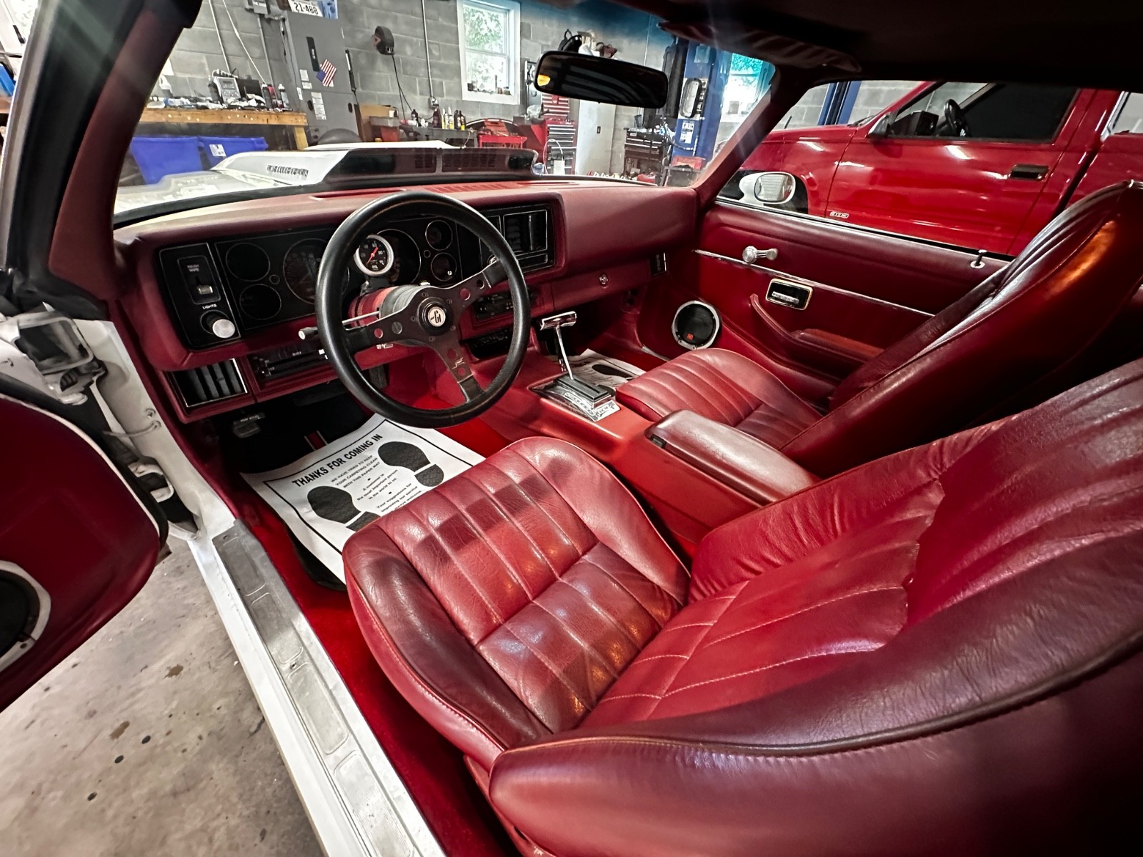 Chevrolet-Camaro-1979-Coupe-17