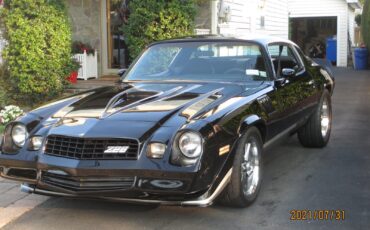 Chevrolet-Camaro-1979-Coupe-2