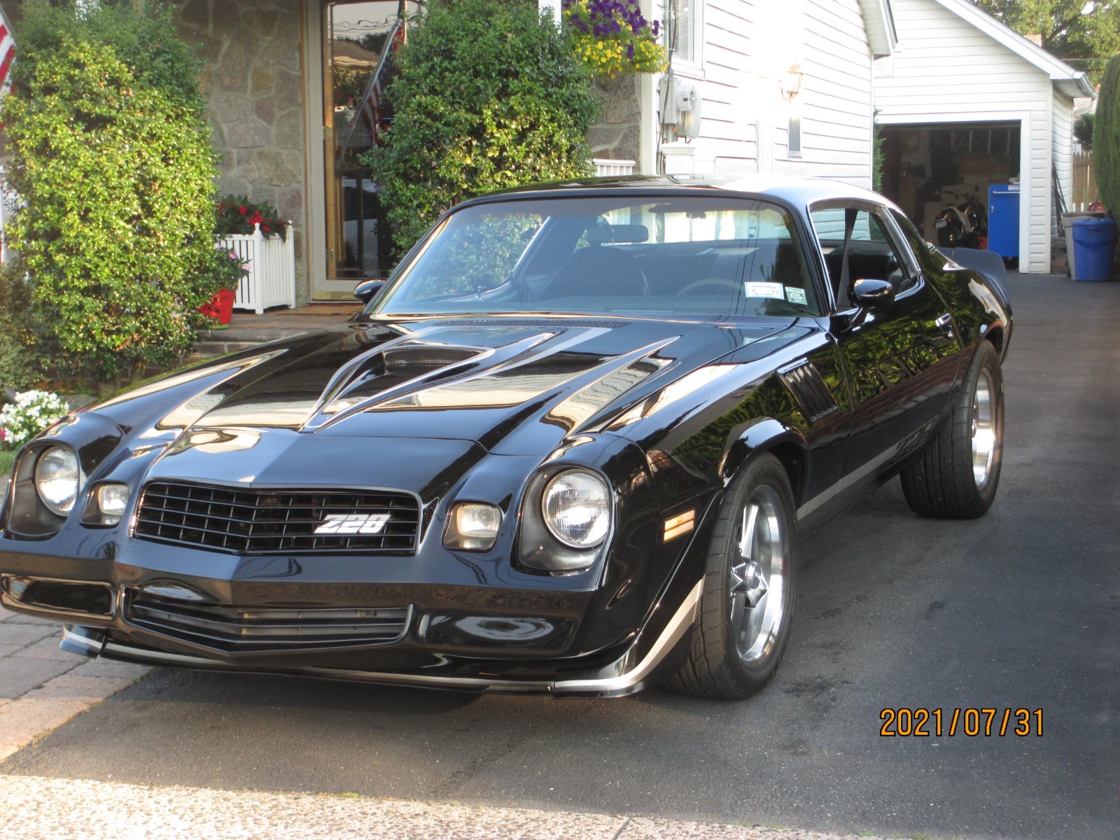 Chevrolet-Camaro-1979-Coupe-2