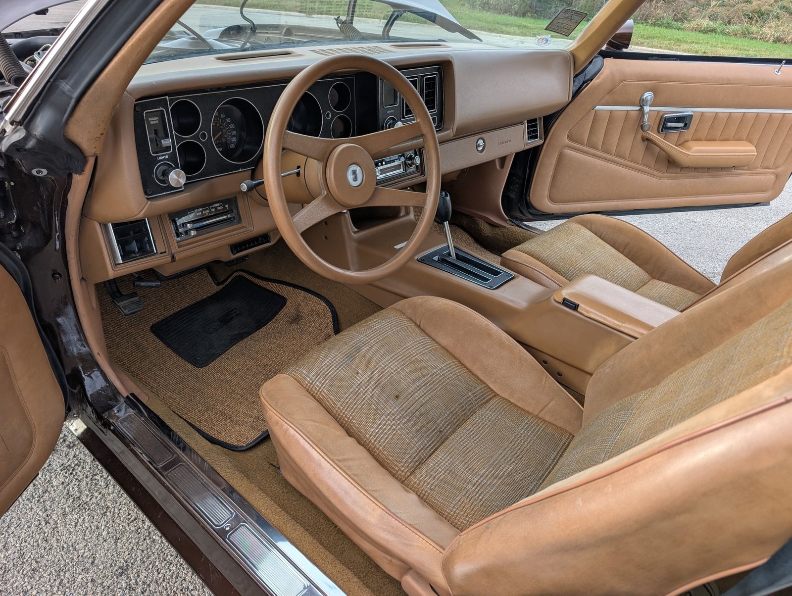 Chevrolet-Camaro-1979-Coupe-4