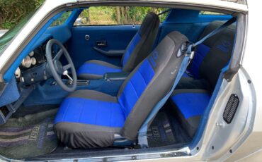 Chevrolet-Camaro-1981-Coupe-11