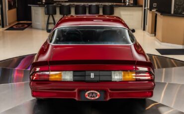 Chevrolet-Camaro-1981-Coupe-15