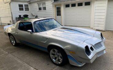 Chevrolet-Camaro-1981-Coupe-3