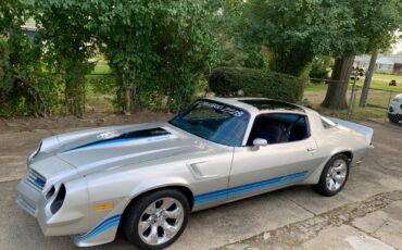 Chevrolet-Camaro-1981-Coupe