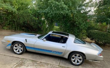 Chevrolet-Camaro-1981-Coupe-4