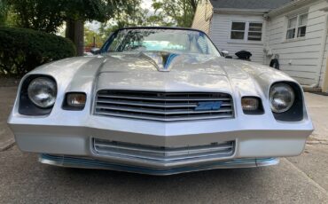 Chevrolet-Camaro-1981-Coupe-5