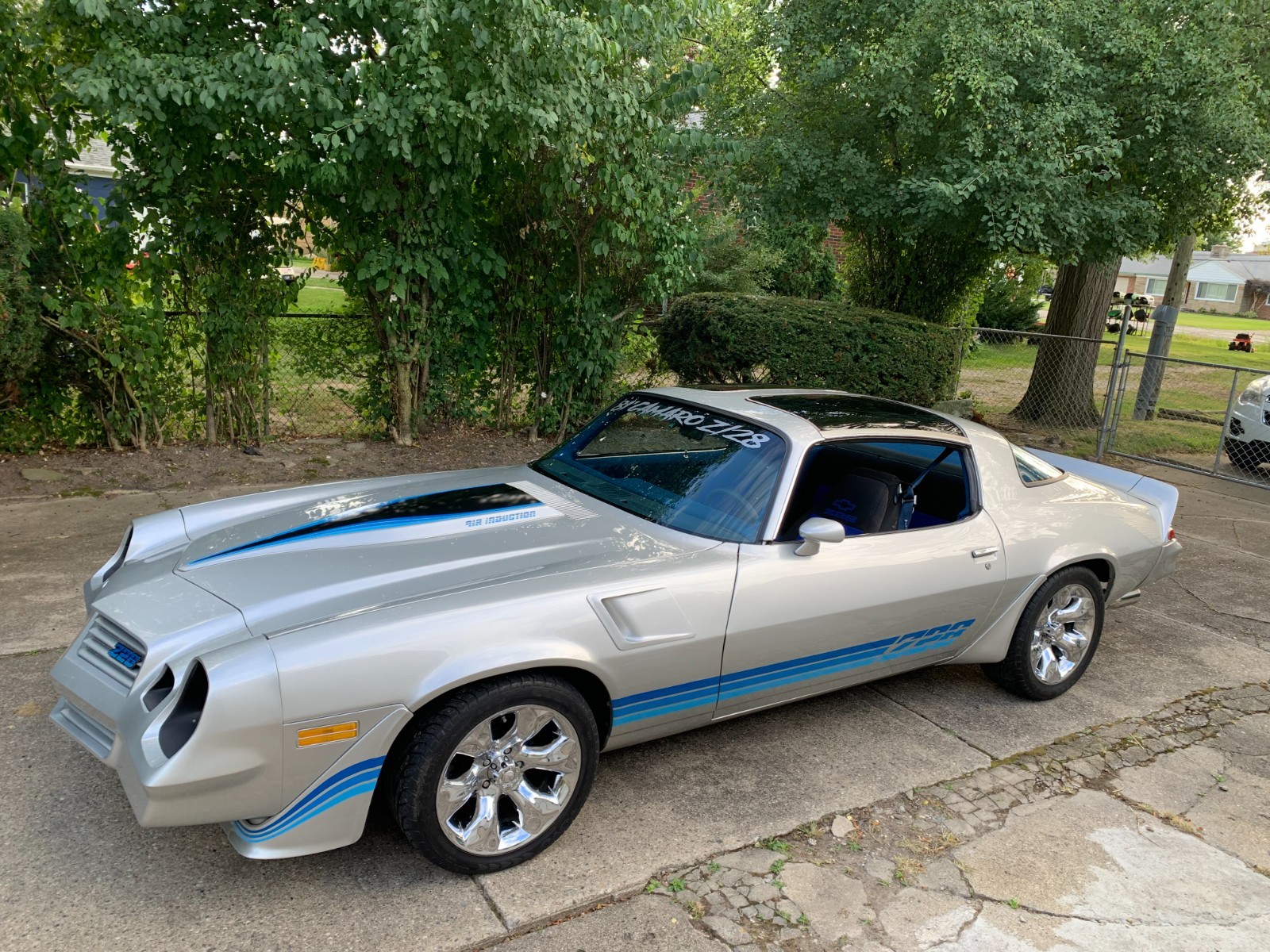 Chevrolet-Camaro-1981-Coupe