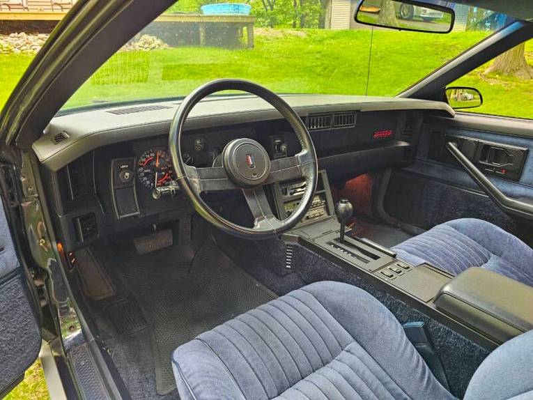 Chevrolet-Camaro-1982-blue-blue-16