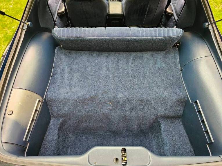 Chevrolet-Camaro-1982-blue-blue-23