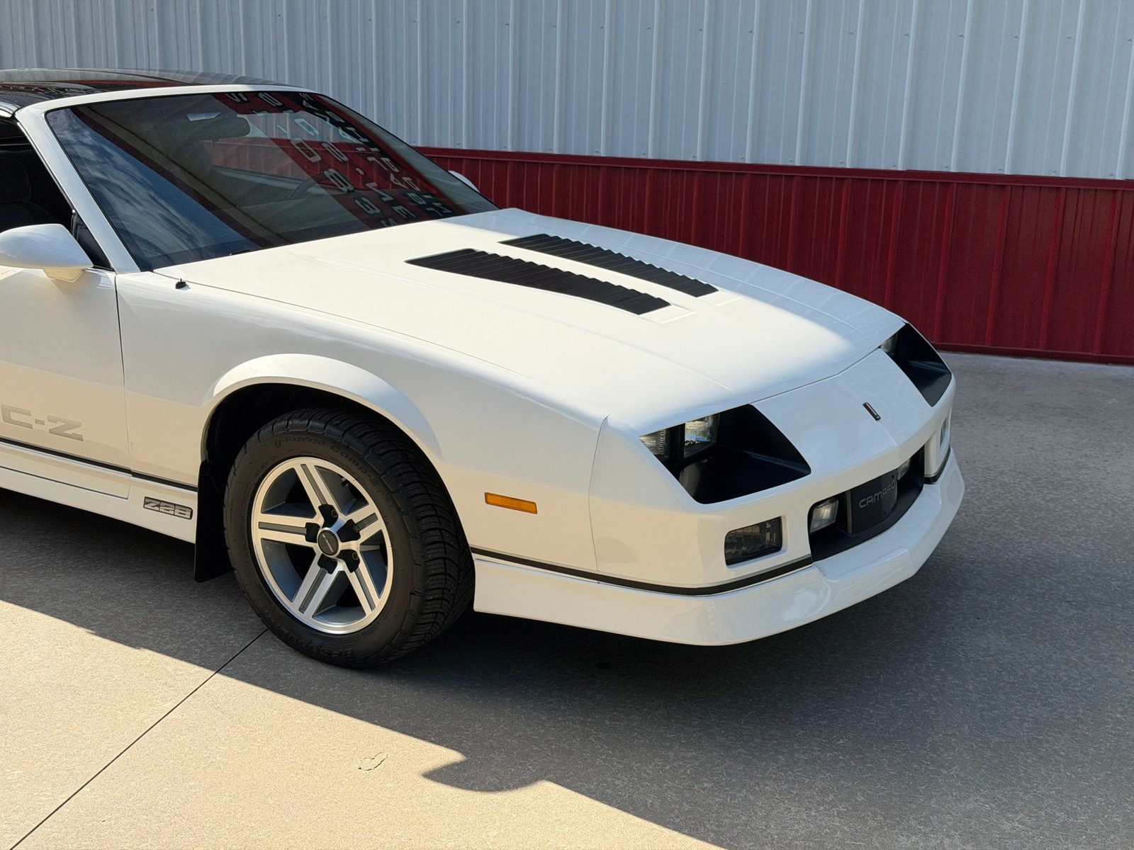 Chevrolet-Camaro-1986-Coupe-1