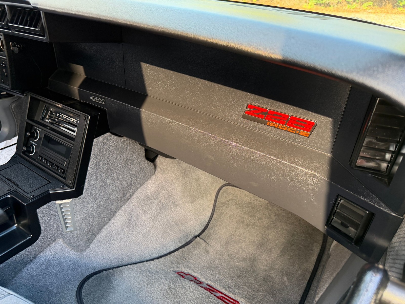 Chevrolet-Camaro-1986-Coupe-10