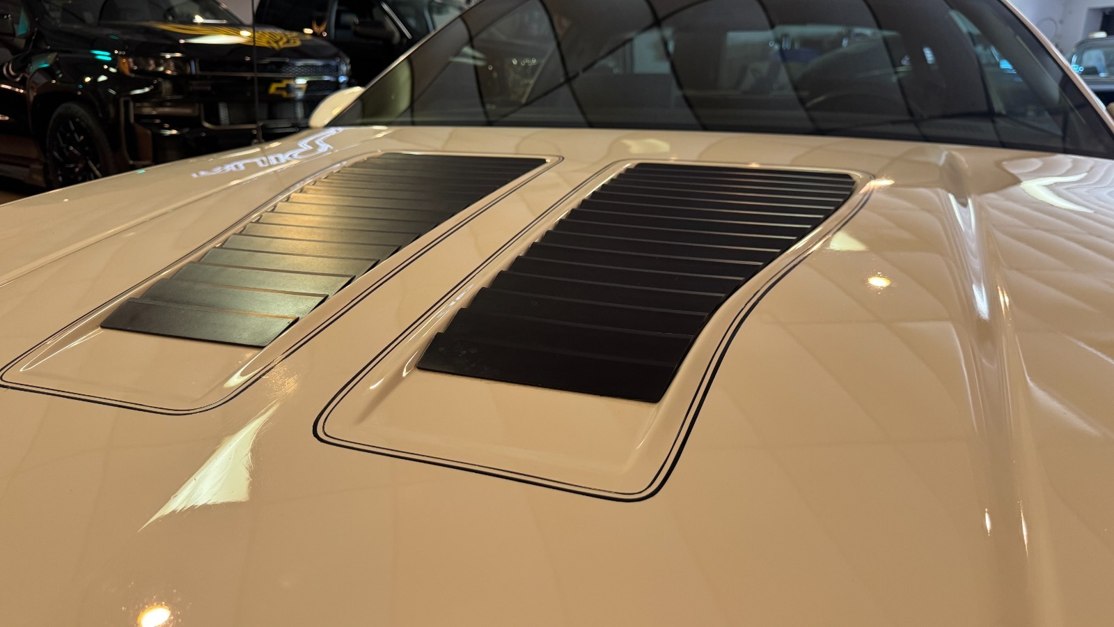 Chevrolet-Camaro-1986-Coupe-11