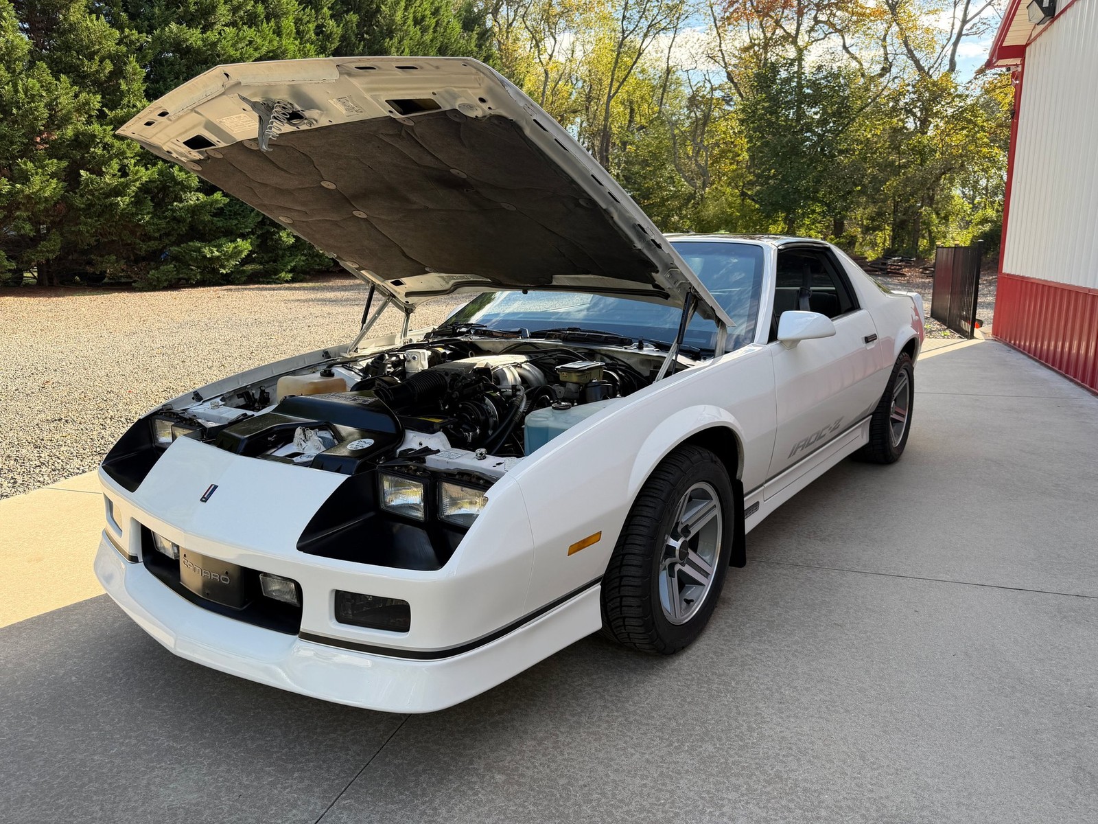 Chevrolet-Camaro-1986-Coupe-18