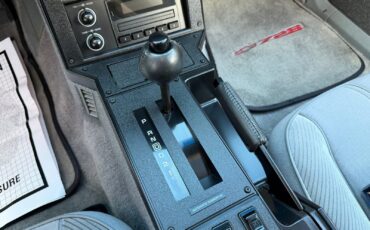 Chevrolet-Camaro-1986-Coupe-23