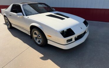 Chevrolet-Camaro-1986-Coupe-37