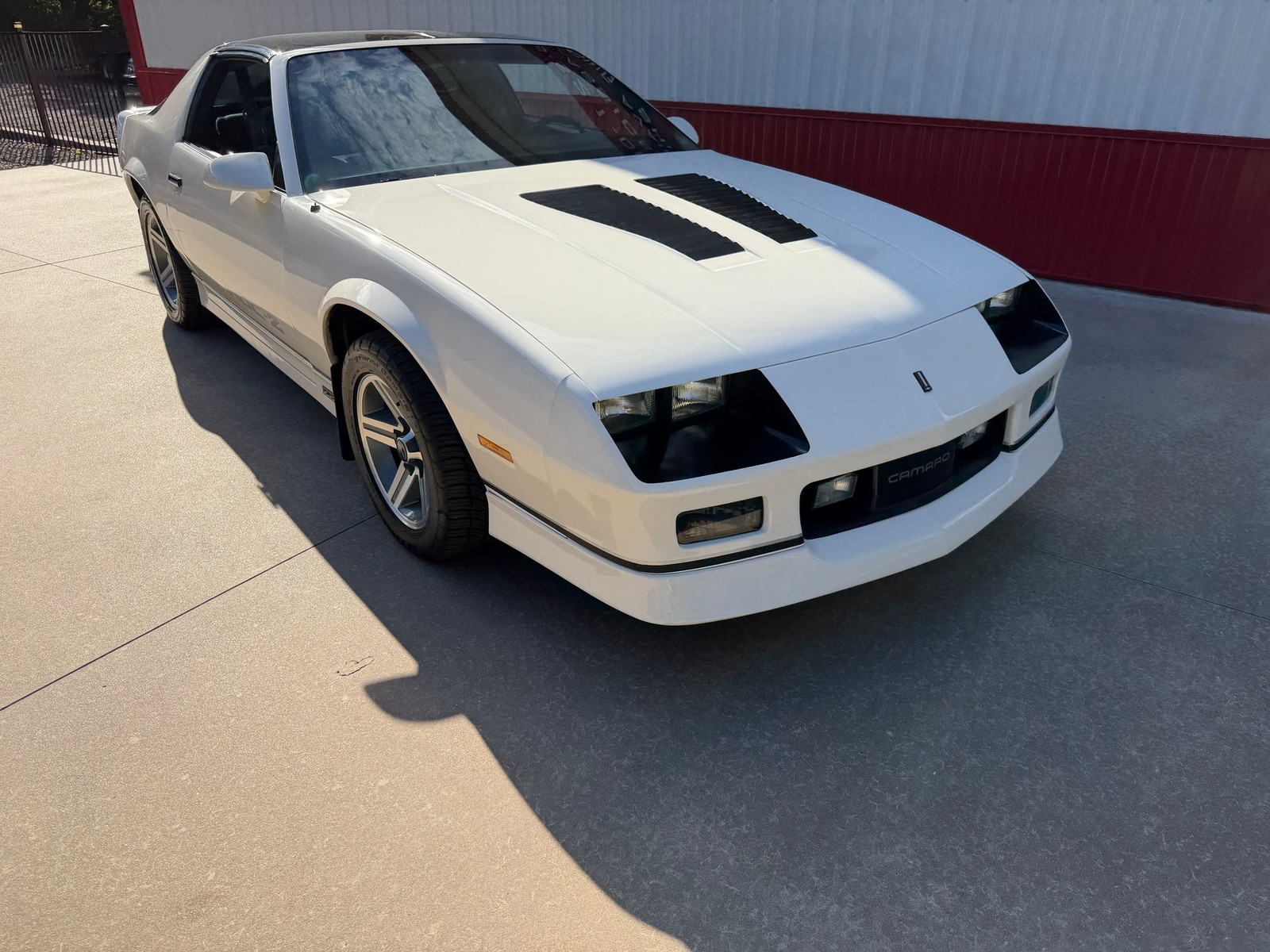 Chevrolet-Camaro-1986-Coupe-38