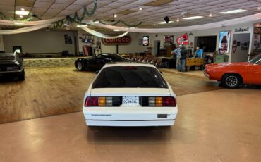 Chevrolet-Camaro-1986-Coupe-6
