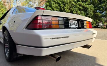 Chevrolet-Camaro-1986-Coupe-7