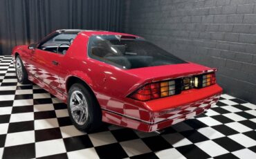 Chevrolet-Camaro-1986-Hatchback-16